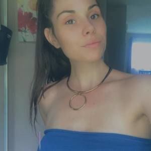 Meet your Posher, Laurie